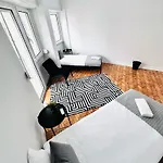 Crespo House Ii Fantastic E Quarto em Acomodações Particulares Lisboa