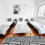Crespo House Ii Fantastic E Quarto em Acomodações Particulares *