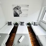Crespo House Ii Fantastic E Homestay szállás *