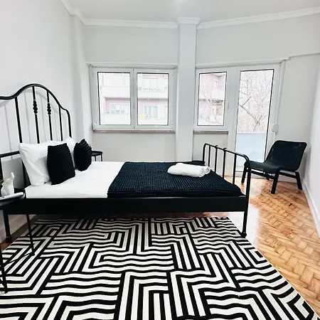 Crespo House Ii Fantastic E * ליסבון