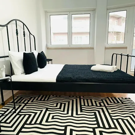 Crespo House Ii Fantastic E בית אירוח ליסבון