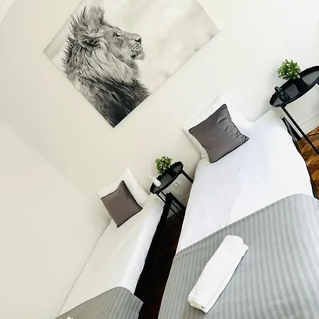 Crespo House Ii Fantastic E * ליסבון