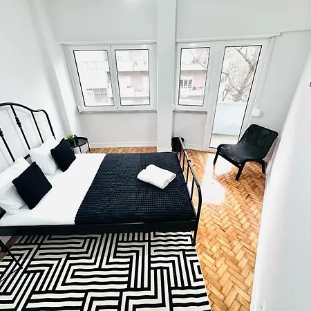 Crespo House Ii Fantastic E